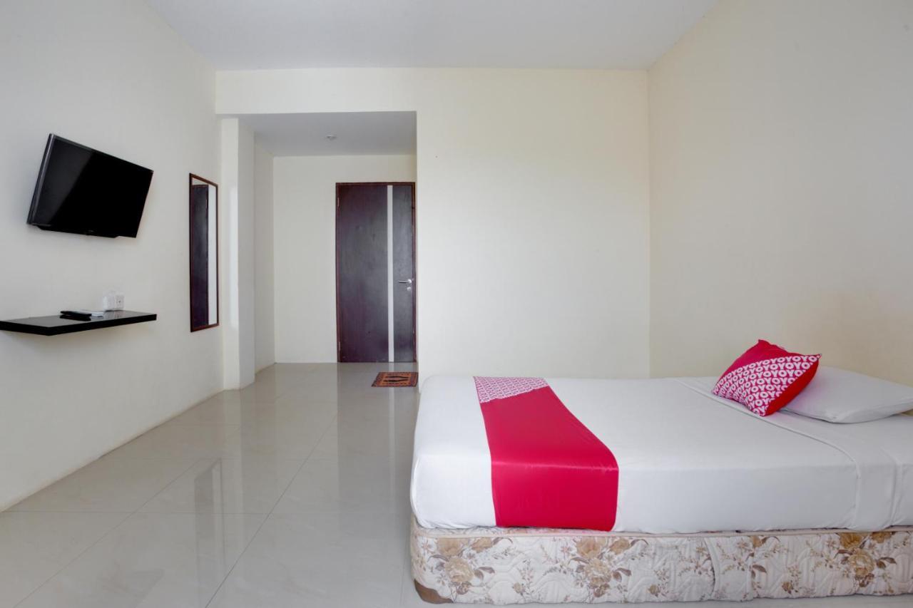 Oyo 3343 Sunrise Hotel Banjarbaru Ngoại thất bức ảnh